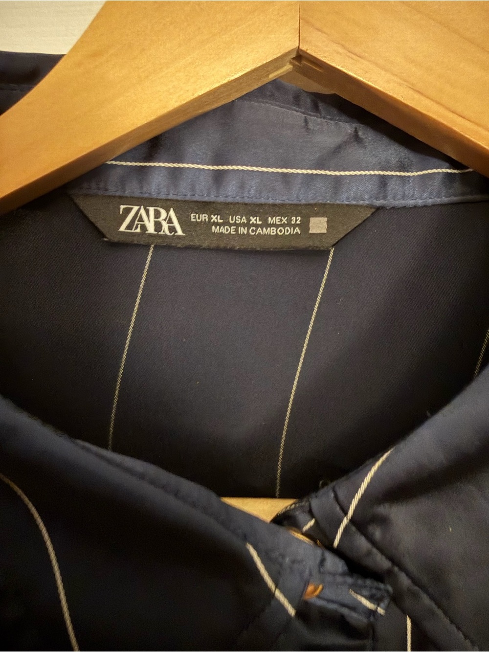 ZARA Navy Shirt with White Pinstripes XL Gold Buttons - Picture 2 of 10
